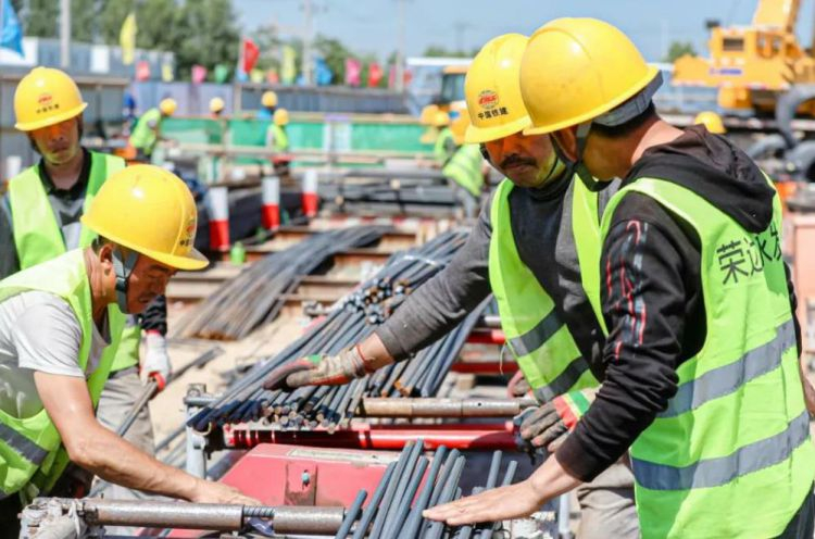 4455ww毛片永久网站 苏州建工集团工人施工工作服